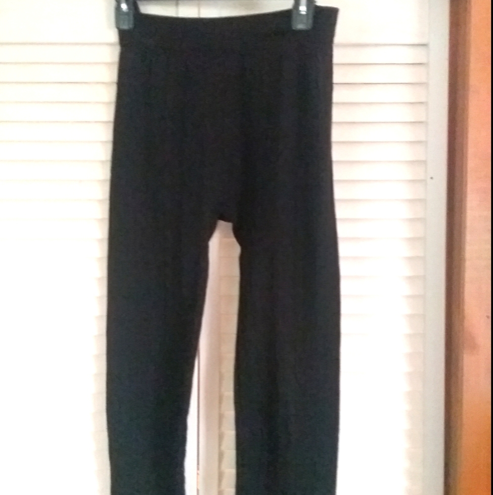 Rue 21 lined black pattern legging